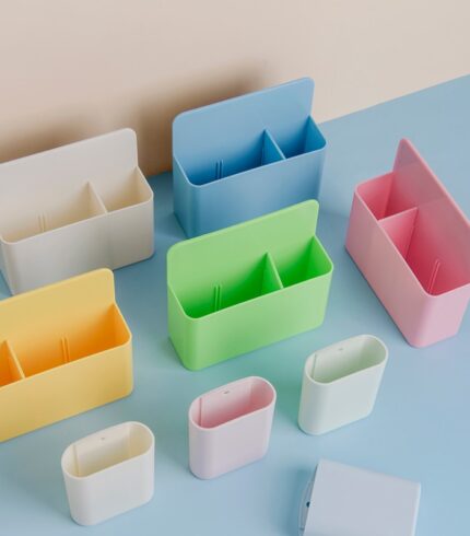 Color-Desktop-Pen-Holder-Magnetic-Whiteboard-Mark-Pen-Storage-Box-Office-School-Plastic-Box-Desk-Pen.jpg